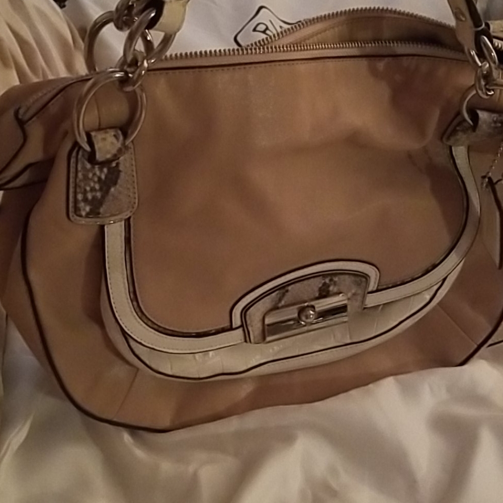 Coach handbag - Picture 3 of 5